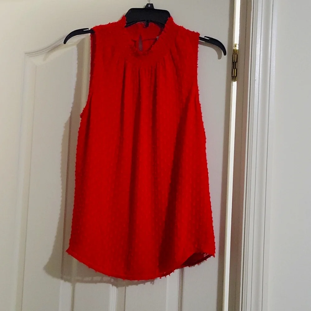 Red blouse - Picture 1 of 3